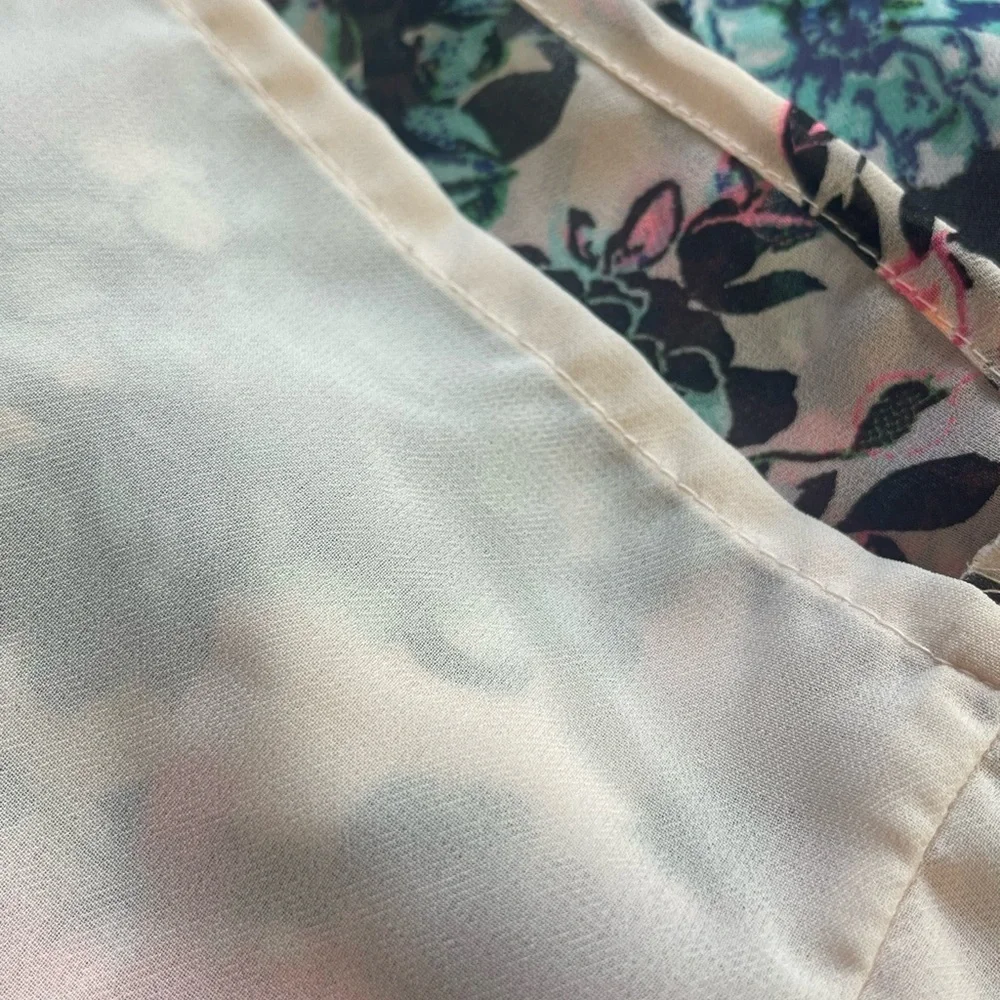 Floral Camisole Top - Picture 7 of 7